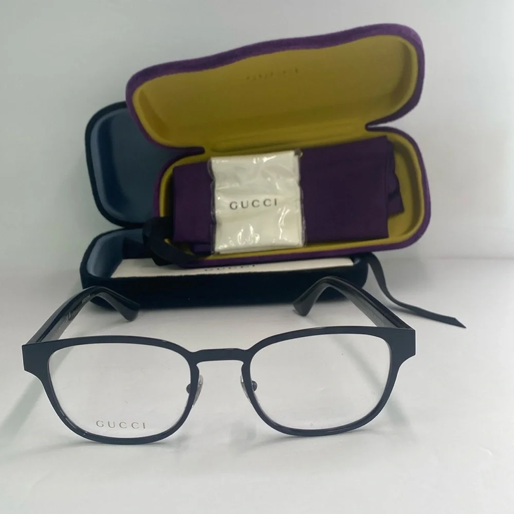 GG1118O Eyeglasses by Gucci™. Shape: Wayfarer, Material: Metal, Frame Full Rim.